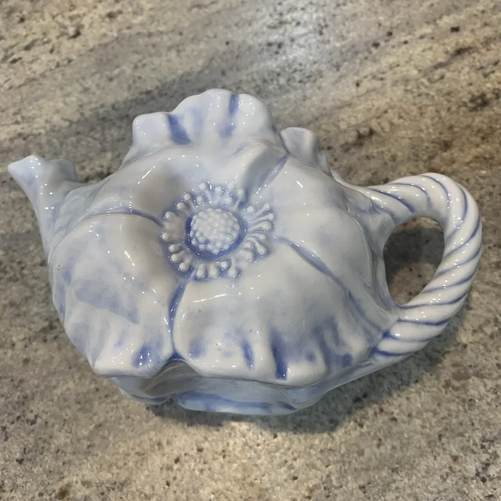 Vintage Tea Pot‎ Crafts Porcelain blue Poppy Flower Teapot set.